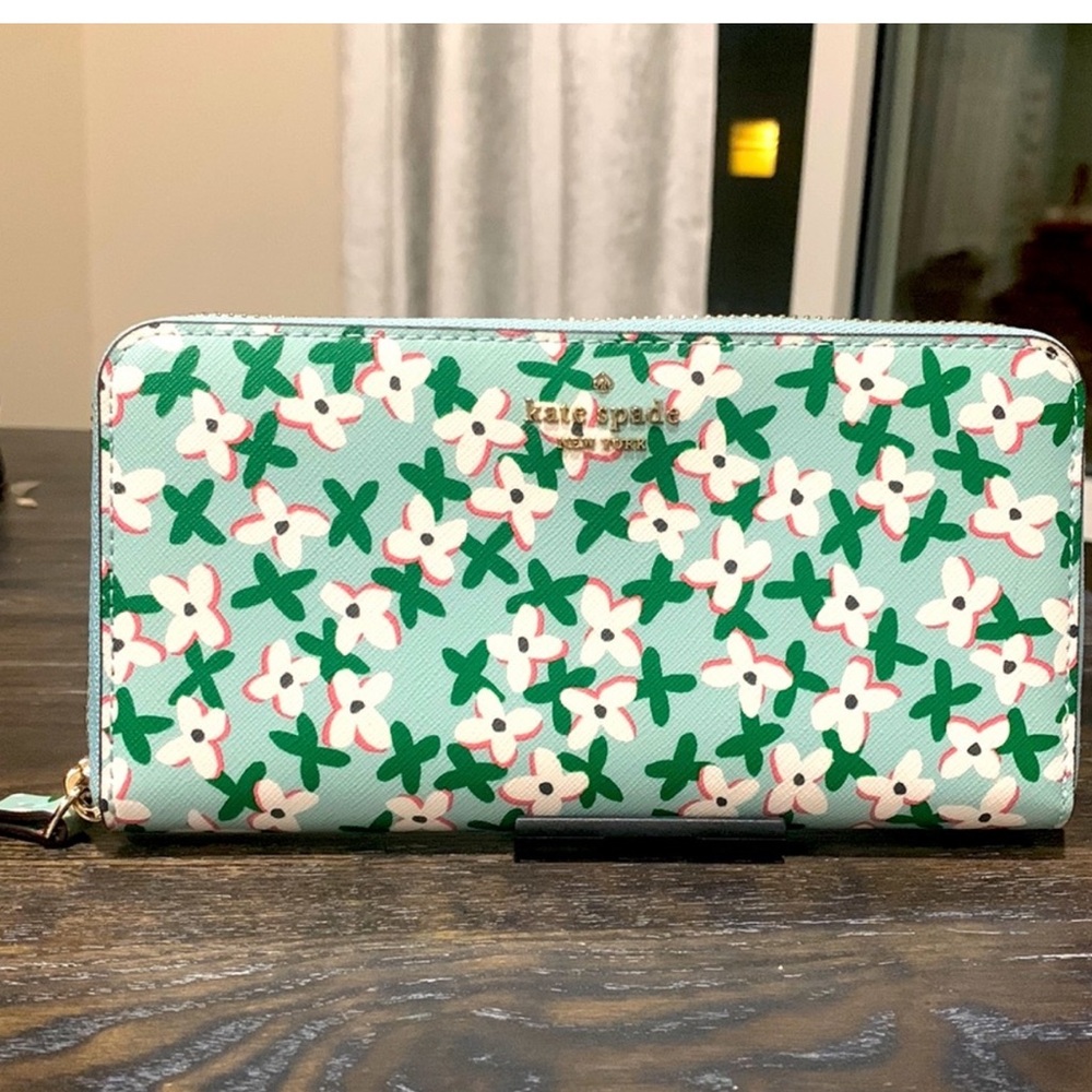 Kate Spade Laurel Way Floral Pop Print Aphrodite Zip Around Wallet. NWT